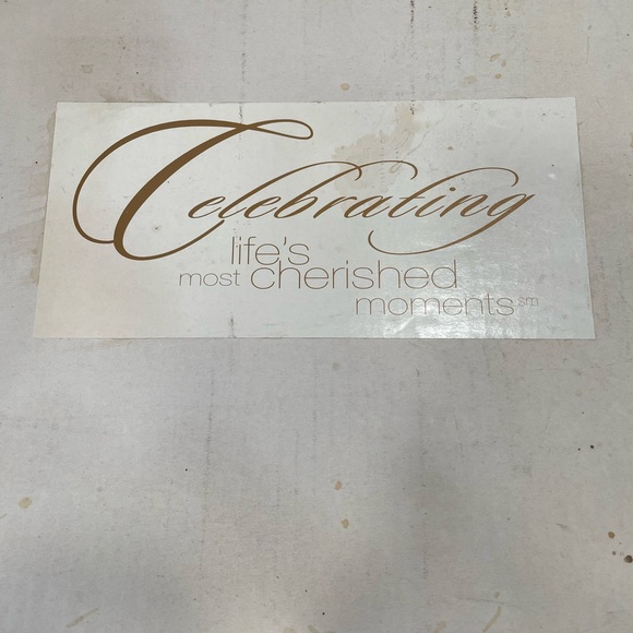 CHRISTMAS AROUND THE WORLD 2 TIER SERVER - Picture 2 of 5